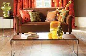 Bellas salas en color naranja y marrón - Paperblog