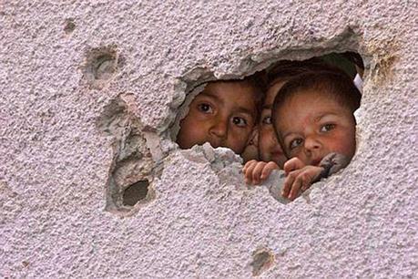 Niños de la guerra en Palestina, Manash Bhattacharjee