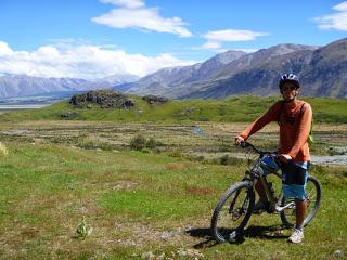 DE GRETA VALLEY A LAS LLANURAS DE ROHAN DE GRETA VALLEY A LAS LLANURAS DE ROHAN