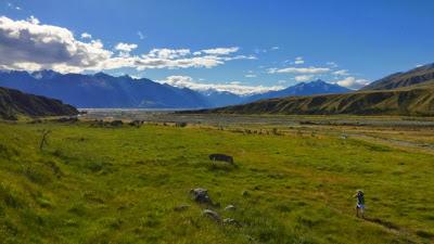 DE GRETA VALLEY A LAS LLANURAS DE ROHAN DE GRETA VALLEY A LAS LLANURAS DE ROHAN