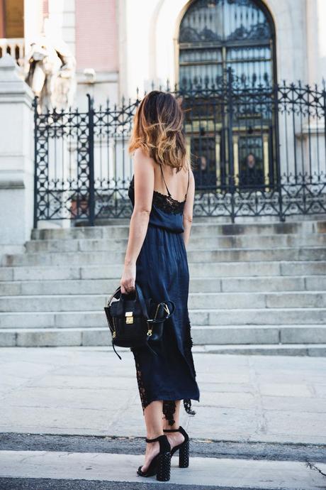 Lingerie_Dress-Studded_Sandals-Street_style-Outfit-11