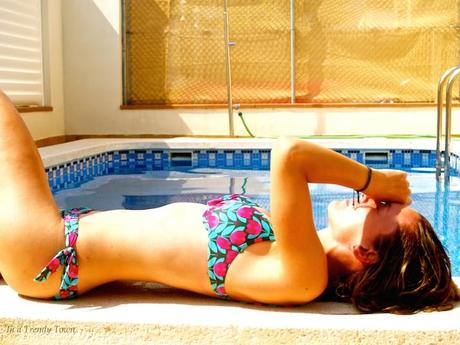 we are knitters ginger dress in a trendy town P1012901