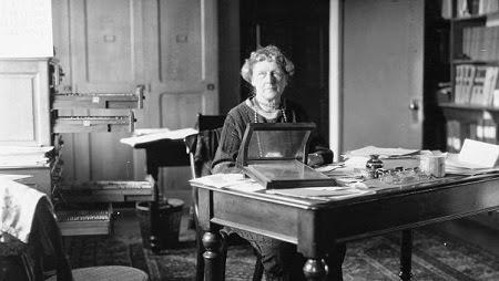 Besando a las estrellas, Annie Jump Cannon (1863-1941) Besando a las estrellas, Annie Jump Cannon (1863-1941)