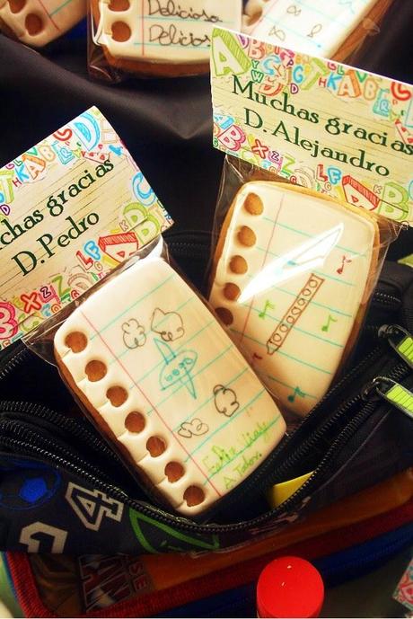 Unas galletitas para despedirnos de los profes (cookies for teachers) Unas galletitas para despedirnos de los profes (cookies for teachers)