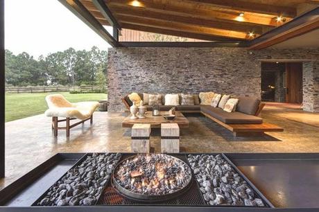 Casa Rustica y Moderna en Piedra  /  Rustic and Modern Stone House