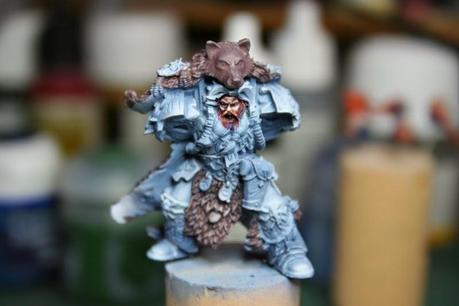 Pintura de la piel del lobo con Rhinos Hide de Citadel Base Pintura de la piel del lobo con Rhinos Hide de Citadel Base