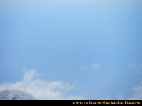 Ruta el Cable, Padiorna, Collado Jermoso, Palanca, Fuente De: Helicóptero de Bomberos rescatando en Torrecerredo