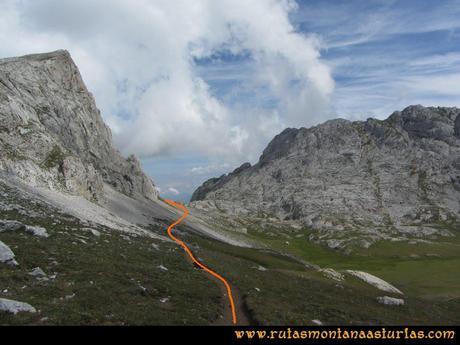 Ruta el Cable, Padiorna, Collado Jermoso, Palanca, Fuente De: Vega de Liordes, hacia la canal del Embudo