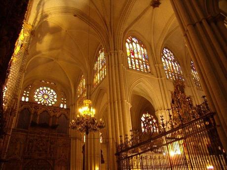 interior-catedral-de-toledo