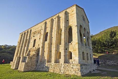 Santa María del Naranco, Oviedo