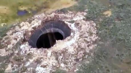 Hallan en Siberia un agujero gigante en la tierra