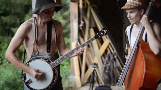 El banjo sustituye a la guitarra en esta versión bluegrass del 'Thunderstruck' de AC/DC