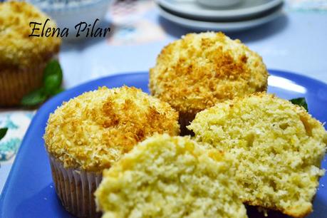 Muffins de plátano y coco Muffins de plátano y coco