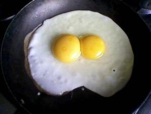 Juntos, pero no revueltos Huevos-juntos