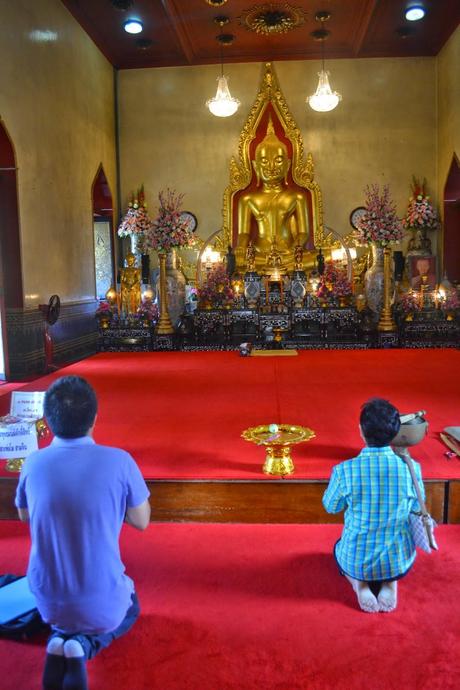 Día 32: De compras y Templos por Bangkok y despedida. Día 32: De compras y Templos por Bangkok y despedida.
