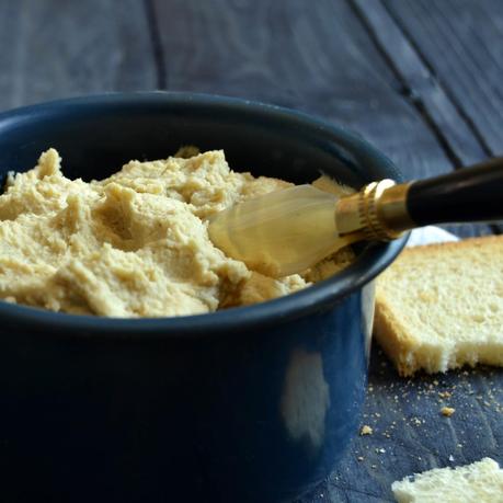 HUMMUS DE QUESO AZUL HUMMUS DE QUESO AZUL