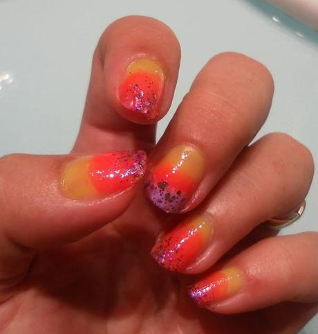 nail art, nail, nails, manicura, manicura tricolor, manicura con esponja
