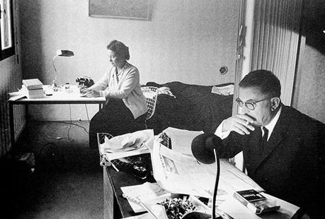 Los retratos de escritores de Gisèle Freund: de Joyce a Duras, un album precioso Simone de Bauvoir y Jean-Paul Sartre, 1965