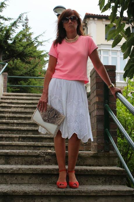 MIS LOOKS - FALDA BLANCA