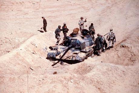 Siempre Ocurren Cosas – 1982/2013 DESERT STORM