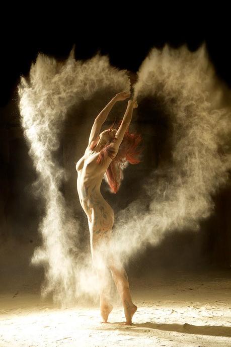 Bailando entre polvo de estrellas. Ludovic Florent