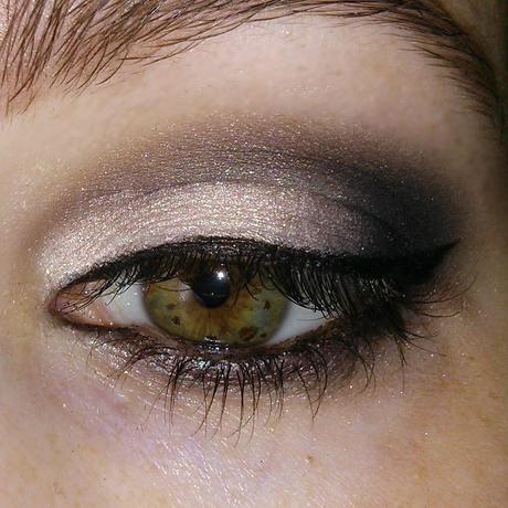 Paso a paso: Maquillaje elegante Paso a paso: Maquillaje elegante