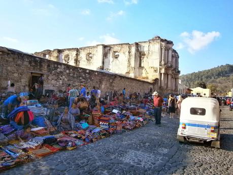 Antigua (Guatemala) - La ciudad que es un poema