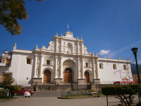 Antigua (Guatemala) - La ciudad que es un poema