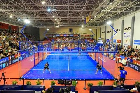 El World Padel Tour La Nucia volvió a llenarse en octavos El World Padel Tour La Nucia volvió a llenarse en octavos