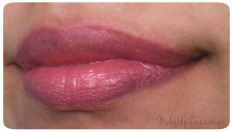 Bálsamos Labiales con color BBB Bálsamos Labiales con color BBB