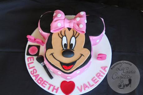TARTA FONDANT CABEZA DE MINNIE TARTA FONDANT CABEZA DE MINNIE