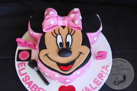 TARTA FONDANT CABEZA DE MINNIE TARTA FONDANT CABEZA DE MINNIE