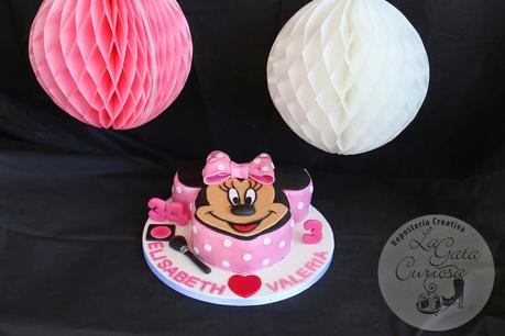 TARTA FONDANT CABEZA DE MINNIE TARTA FONDANT CABEZA DE MINNIE
