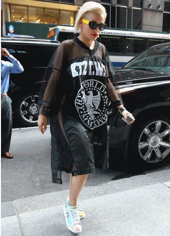 La Mamarrachada de la semana (III): Rita Ora La Mamarrachada de la semana (III): Rita Ora