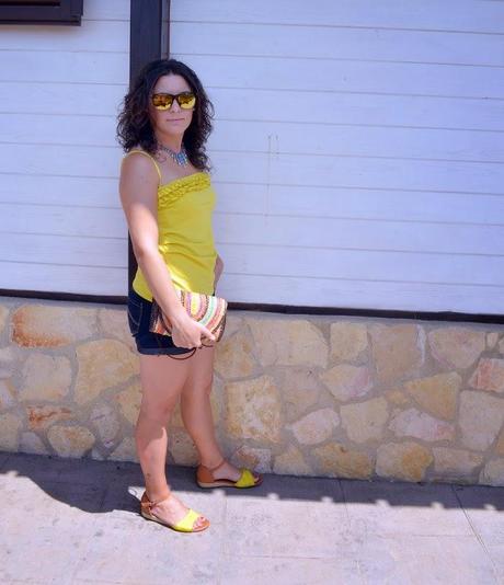 Casual in Yellow