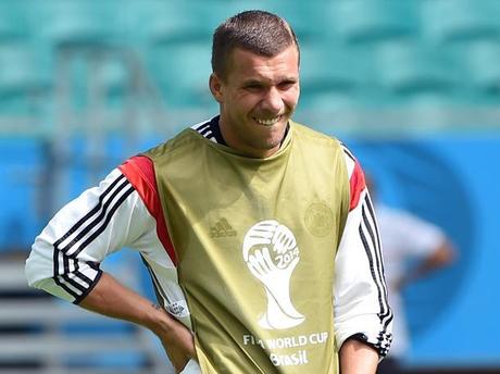 Podolski podría volver a Alemania