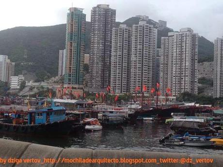 El puerto de Aberdeen en Hong Kong
