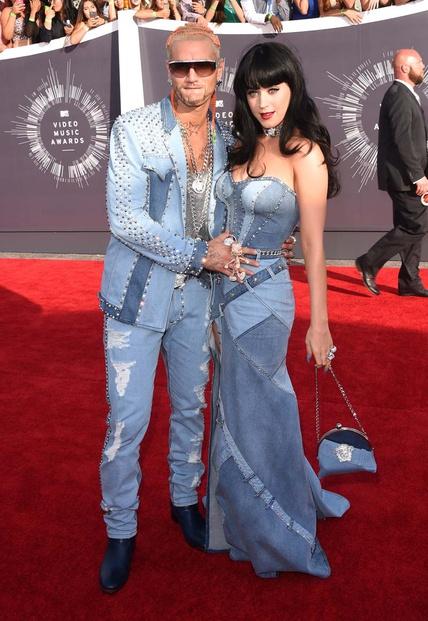 MAQUILLAJE Y PEINADOS: MTV Video Music Awards 2014 MAQUILLAJE Y PEINADOS: MTV Video Music Awards 2014