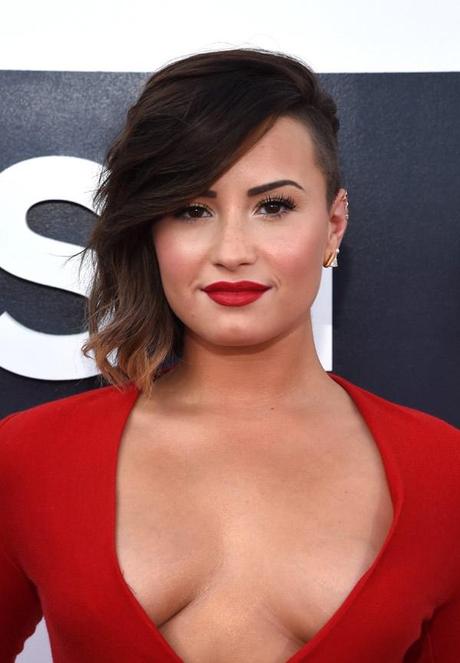 MAQUILLAJE Y PEINADOS: MTV Video Music Awards 2014 MAQUILLAJE Y PEINADOS: MTV Video Music Awards 2014