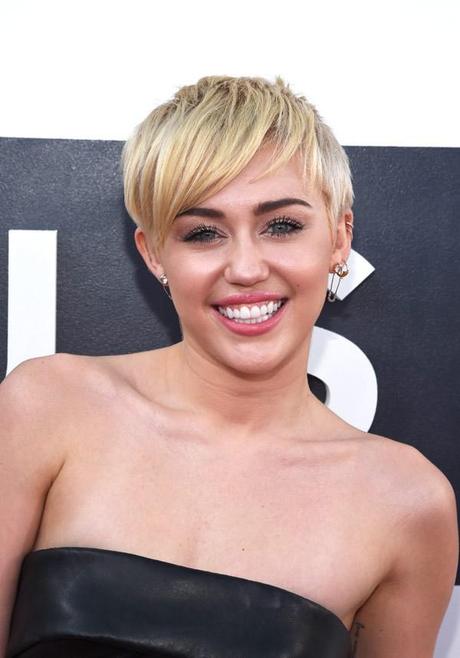 MAQUILLAJE Y PEINADOS: MTV Video Music Awards 2014 MAQUILLAJE Y PEINADOS: MTV Video Music Awards 2014