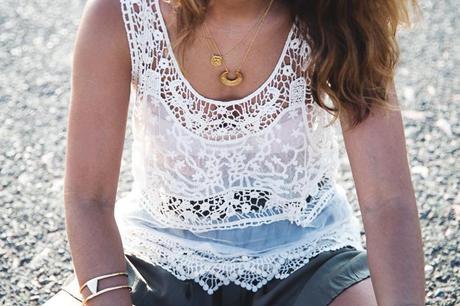 Festival_Outfit-Crochet_Top-Summer-Outfit-Collage_Vintage-31