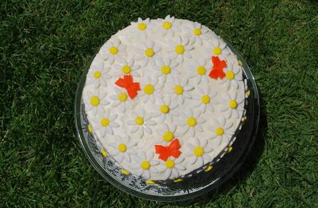 Daisy ombre cake Daisy ombre cake