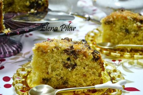 Pastel de coco y trocitos de chocolatinas variadas (KitKat, Choco Tubs...) Pastel de coco y trocitos de chocolatinas variadas (KitKat, Choco Tubs...)