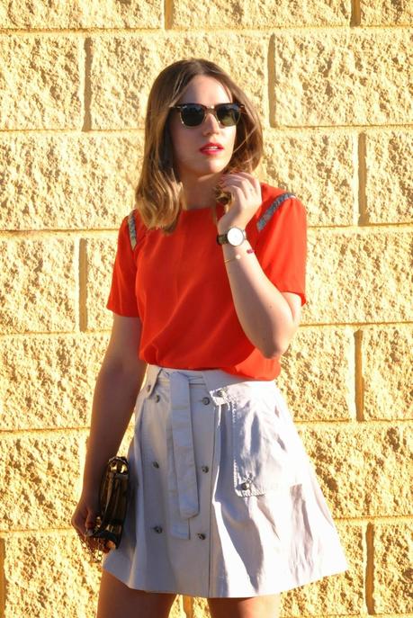 The trench-skirt The trench-skirt