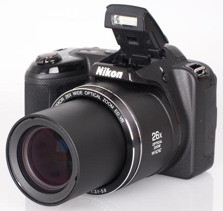 Nikon-L330-flash