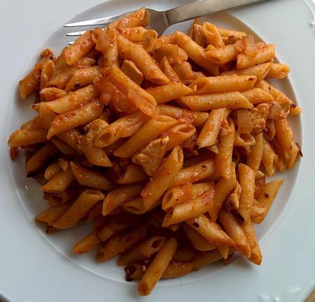 MACARRONES ESTOFADOS MACARRONES ESTOFADOS