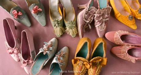 Moda en el cine: María Antonieta. 22732_338018002801_307255207801_4791405_825501_n