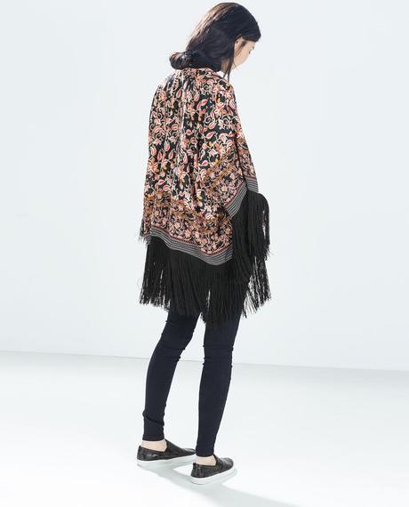 Tendencias en moda para la temporada Otoño-Invierno 2014-2015 Imagen 1 de CHAQUETA ESTAMPADA FLECOS de Zara