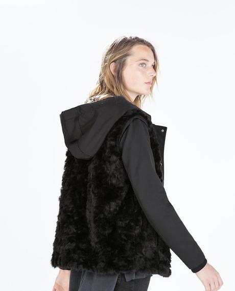 Tendencias en moda para la temporada Otoño-Invierno 2014-2015 CAZADORA COMBINADO CAPUCHA PELO