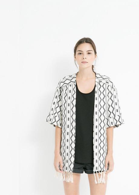 Tendencias en moda para la temporada Otoño-Invierno 2014-2015 Kimono jacquard étnico